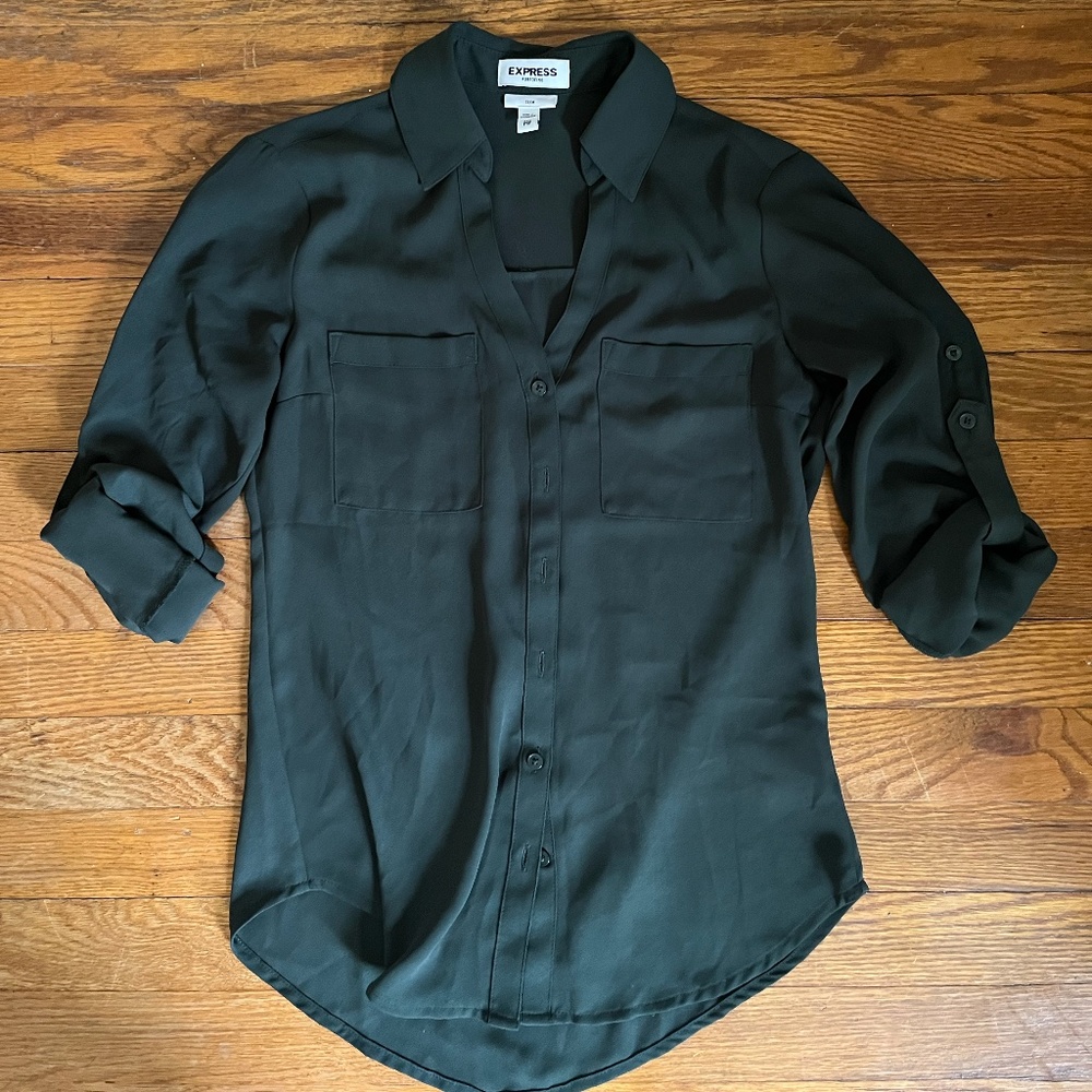 EXPRESS. LIKE NEW. WOMEN'S SLIM BUSINESS BLOUSE. HUNTER GREEN. SIZE XXS